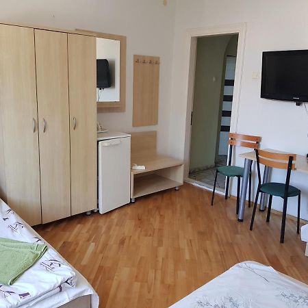 Livingpalanga Meta1 Apartman Kültér fotó