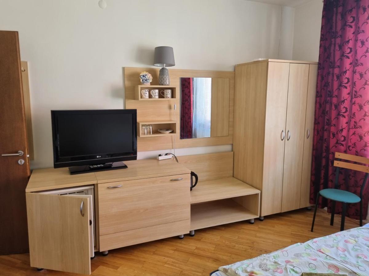 Livingpalanga Meta1 Apartman Kültér fotó