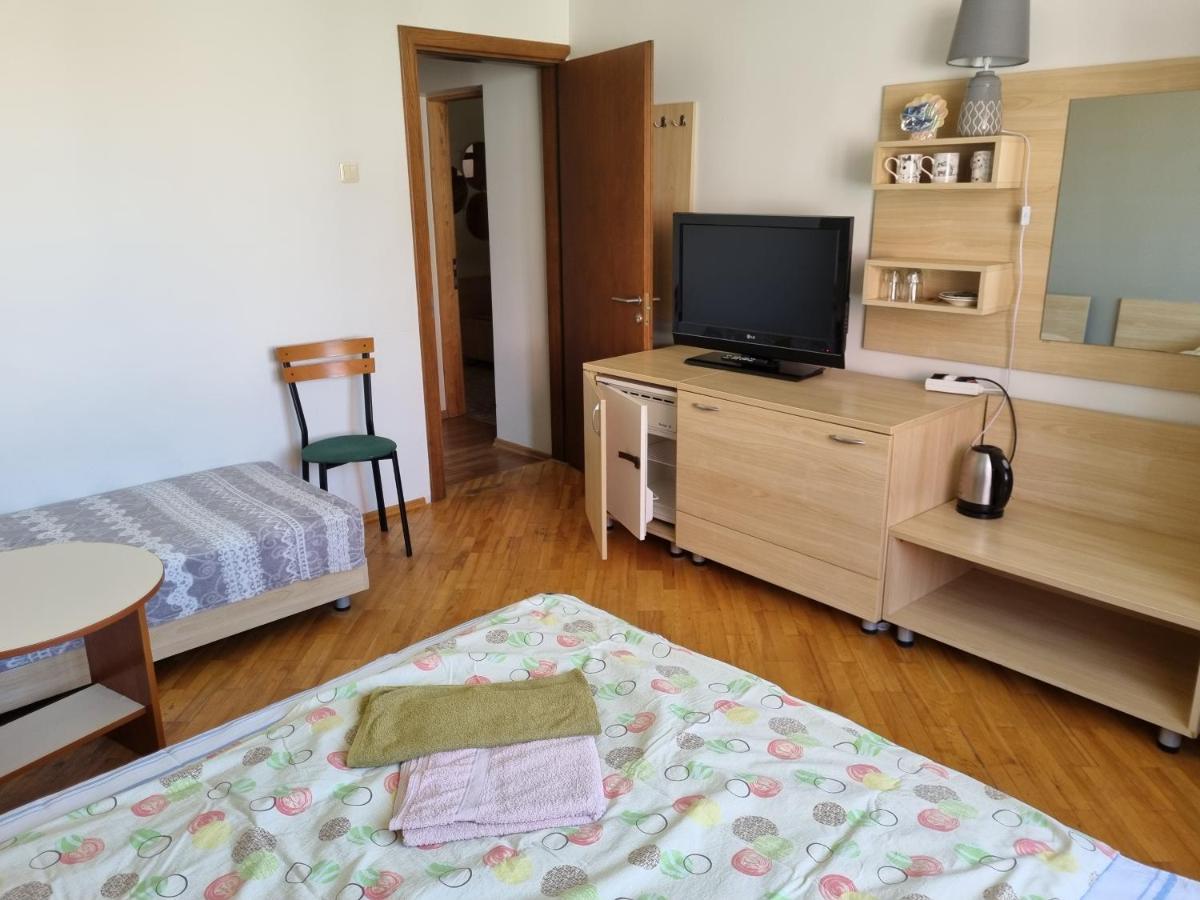 Livingpalanga Meta1 Apartman Kültér fotó